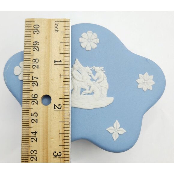 Wedgwood Blue Jasperware Star Vanity Lidded Trinket Box Cameo Bas Relief Pegasus - Picture 9 of 11